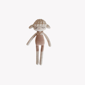 Patti Oslo – Doudou crocheté à la main – Agneau (Plusieurs coloris)