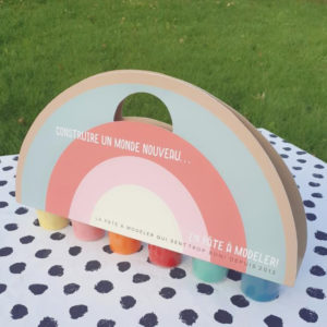 Fanny & Douve’s drought – Coffret de 6 pots de pâte à modeler