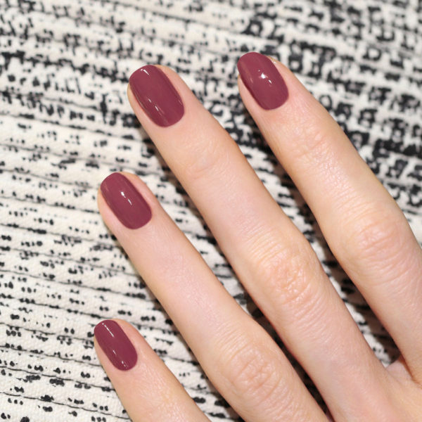 manucurist-victoria-plum-semi4