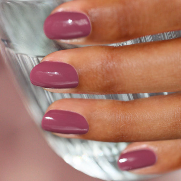 manucurist-victoria-plum-semi5