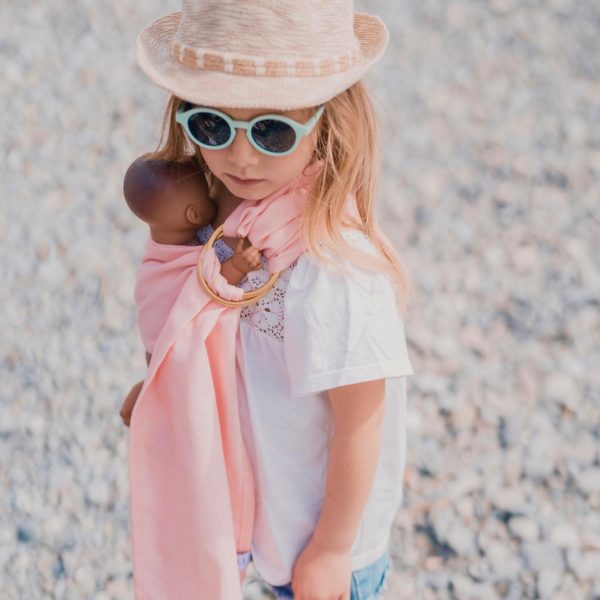 joli-nous-ring-sling-pour-poupee-et-doudou5