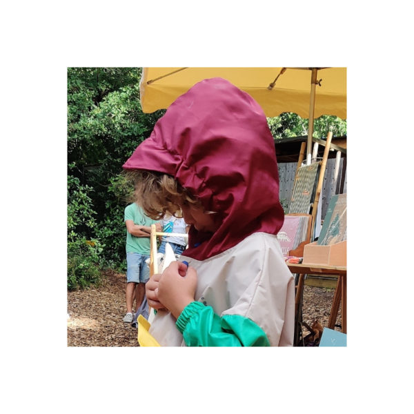 poncho-capuche-bordeaux-poule-party-3