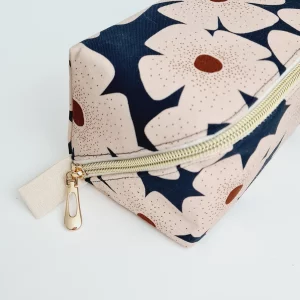 Trousse de toilette magique – Calliope