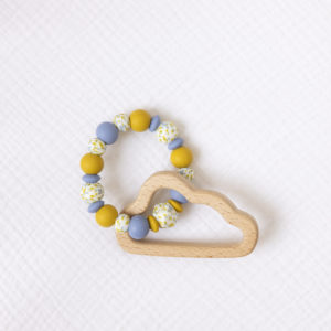 Lutry Nature X Tilouco – Hochet – Moutarde et Lila