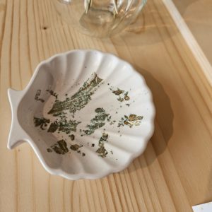 Lutry Nature – Vide poche coquillage – Blanc et doré