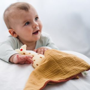 Apunt Barcelona – Doudou en coton bio – Girafe