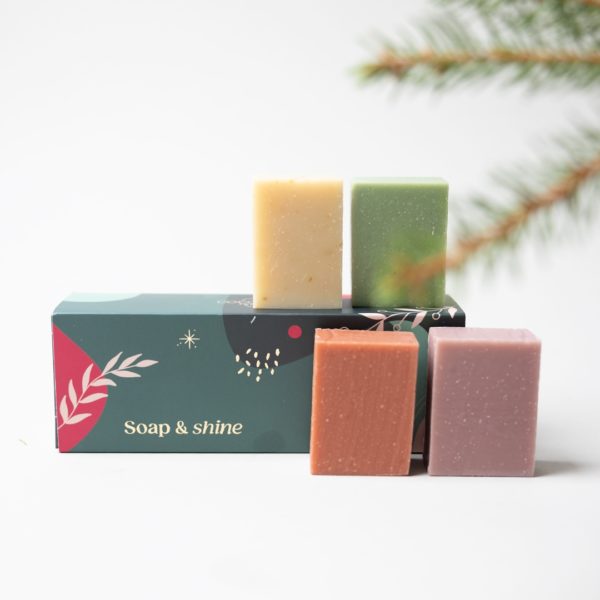 1boite-de-4-savonnettes-noel